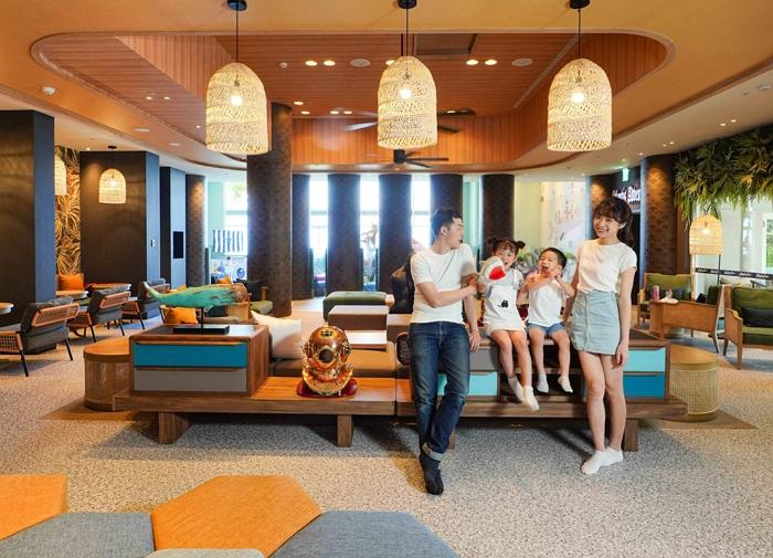 Freeze beautiful moments, let memories linger here.